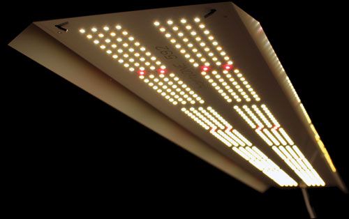 hortiONE LED Grow Lights 26 hortiONE592 Close Reflector PowerOn Black 500 hortiONE592-Close-Reflector-PowerOn-Black-500